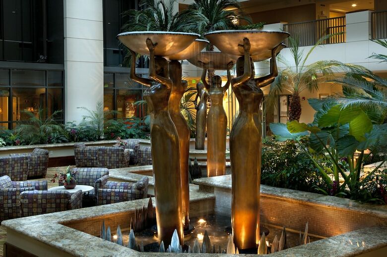 Hotel Embassy Suites By Hilton Sacramento - Riverfront Promenade