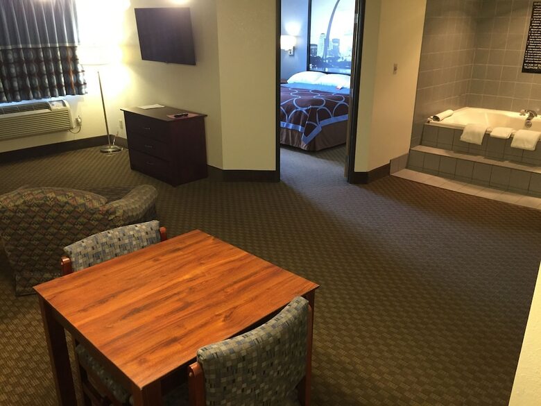 Motel Super 8 By Wyndham Cuba