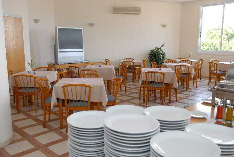 Maistrali Hotel Apartments & Bungalows