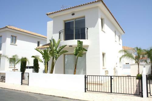 Palm Tree Villas