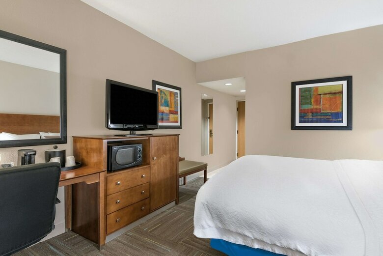 Hotel Hampton Inn Ft Chiswell