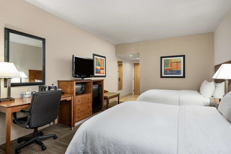 Hotel Hampton Inn Ft Chiswell