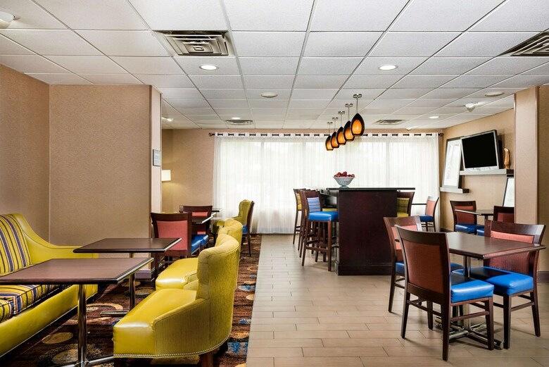 Hotel Hampton Inn Ft Chiswell
