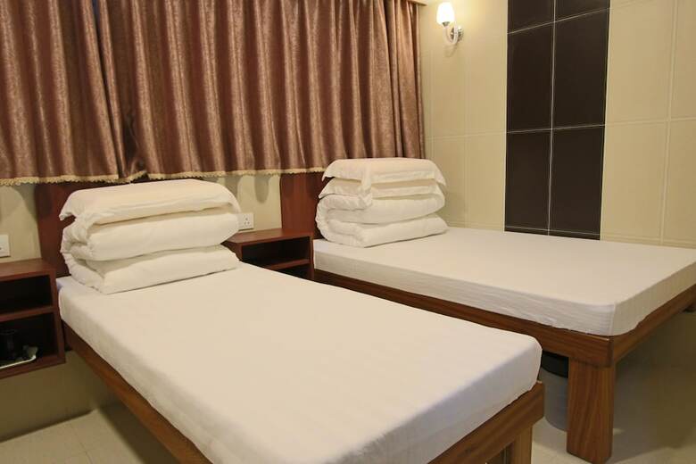 Hostal Prince Hotel