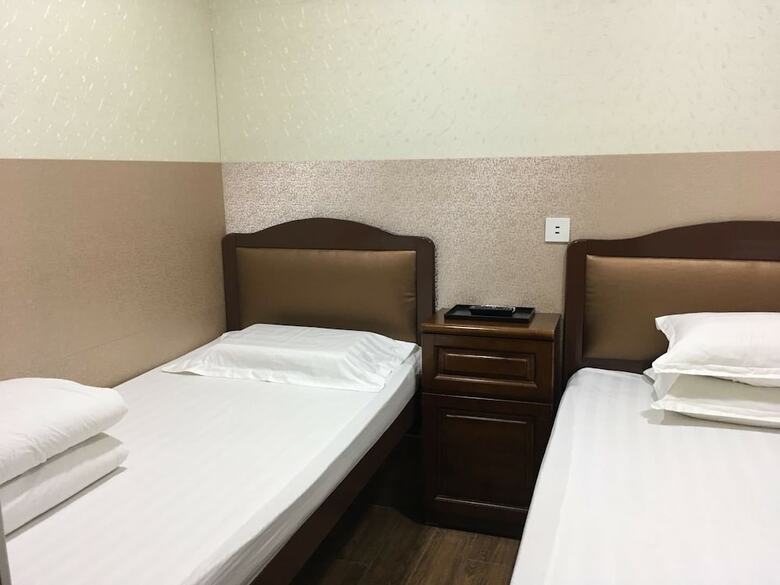 Hostal Prince Hotel