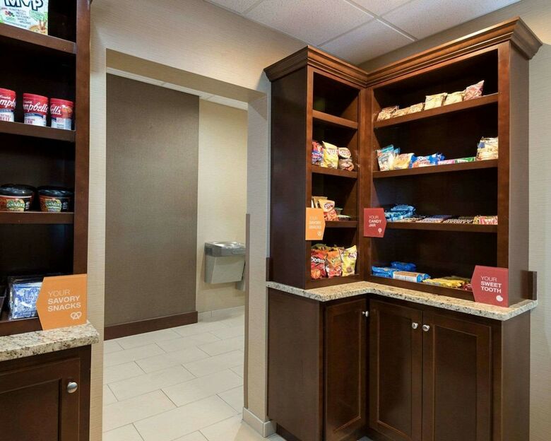 Hotel Comfort Suites Bridgeport - Clarksburg