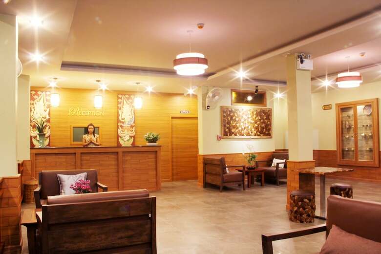 Hotel Baan Sailom Resort