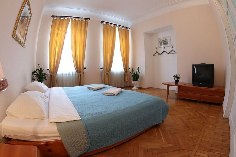 Zizu Hotel