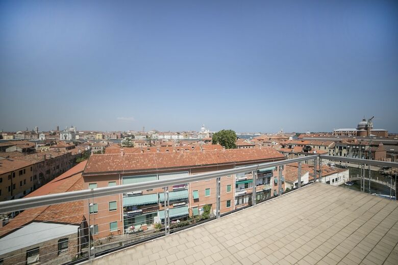 Hostal Sunny Terrace Hostel