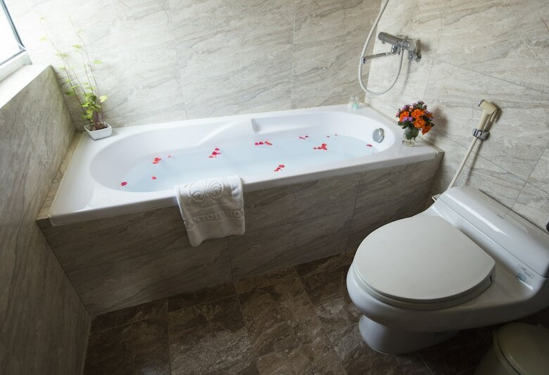 Adamas Hanoi Hotel