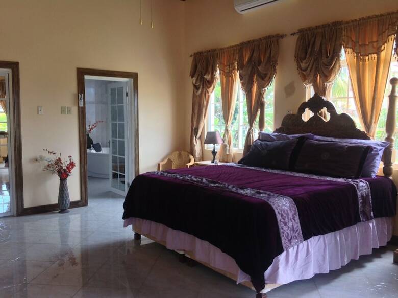 Hotel Cazwin Villa
