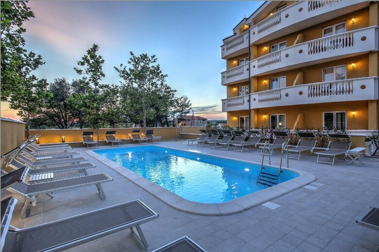 Aparthotel Zaton