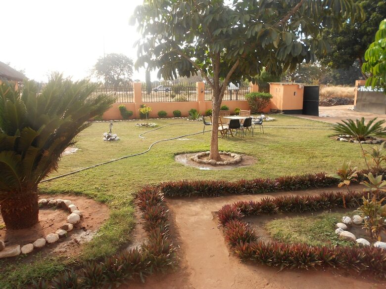 Hotel Wane Guest Lodge