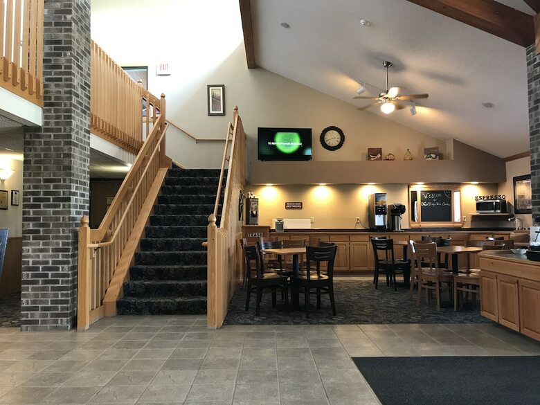 Hotel Fairbridge Inn & Suites In Thorp, Wi
