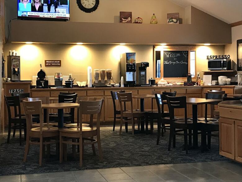 Hotel Fairbridge Inn & Suites In Thorp, Wi