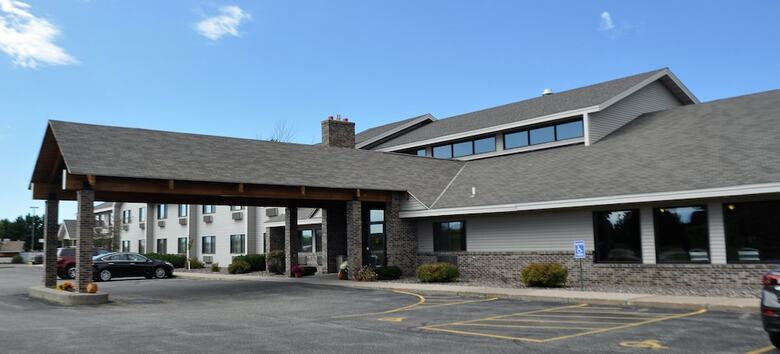 Hotel Fairbridge Inn & Suites In Thorp, Wi