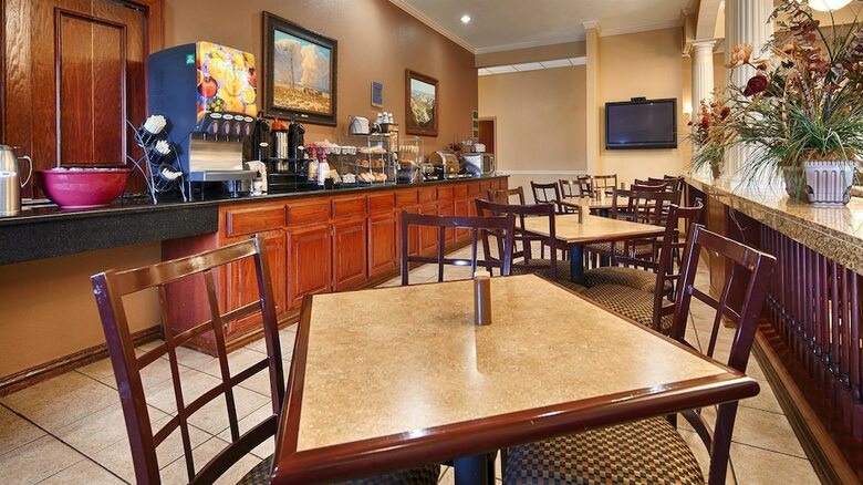 Hotel Best Western Plus Shamrock Inn & Suites