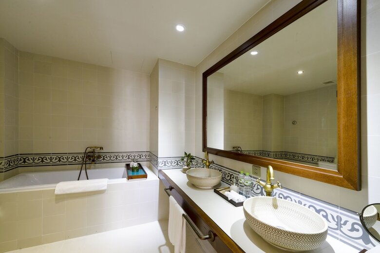 Hotel Almanity Hoi An Wellness Resort