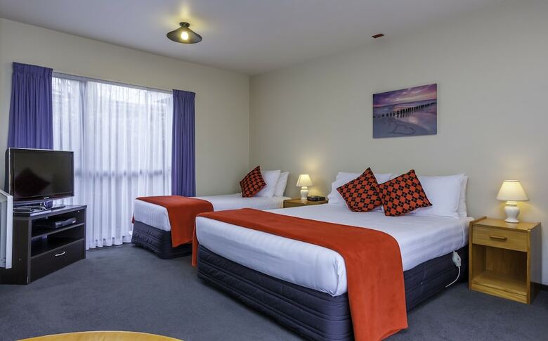 Deans Bush Motel