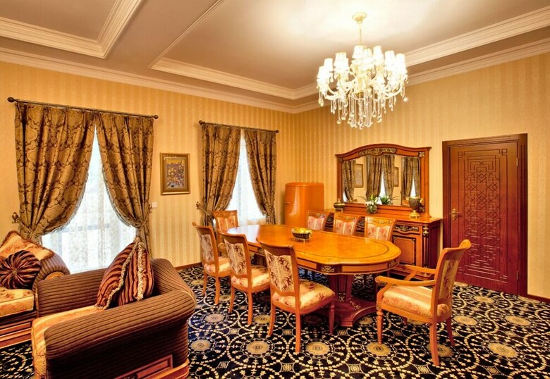 Hotel Shah Palace