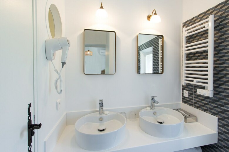 Hotel H�tel Les Capucines