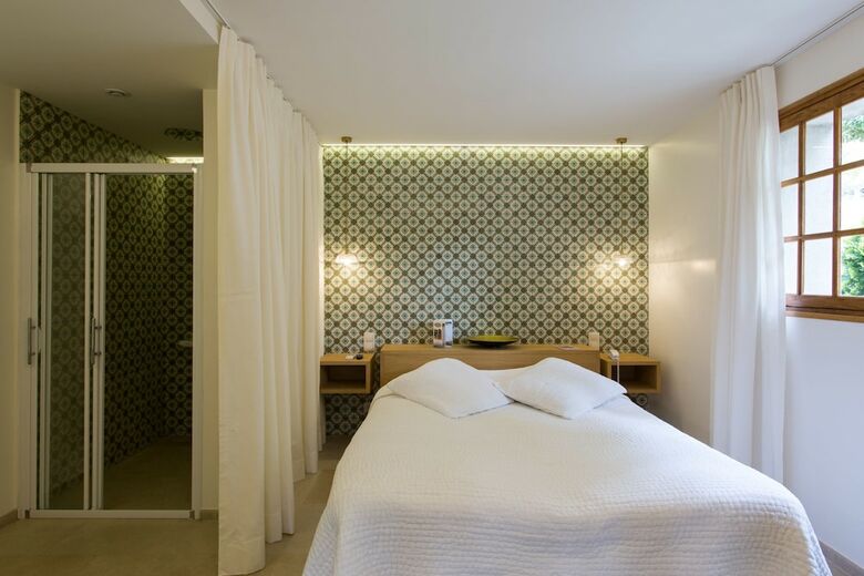 Hotel H�tel Les Capucines