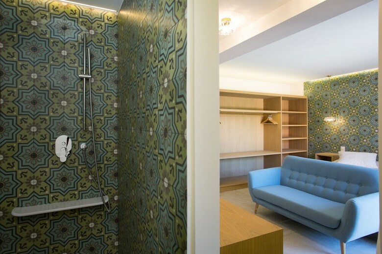 Hotel H�tel Les Capucines