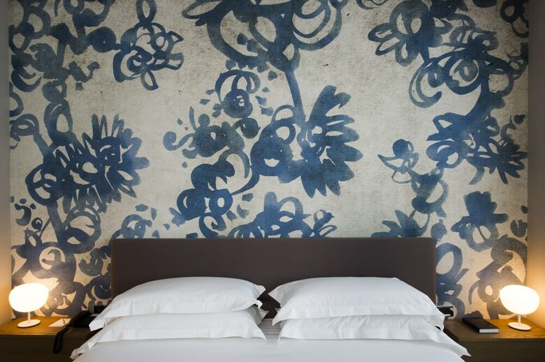 Fh Crystal Hotel