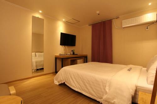 Motel Hotel Violet