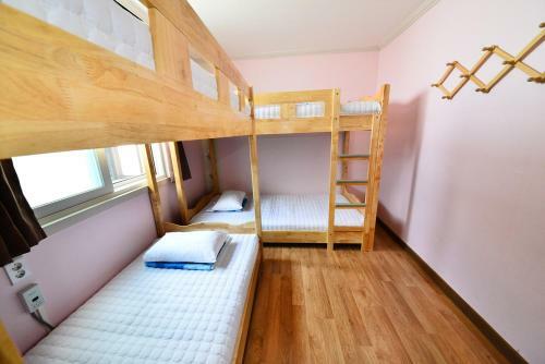 Hostal Gyeongju Namu Guesthouse