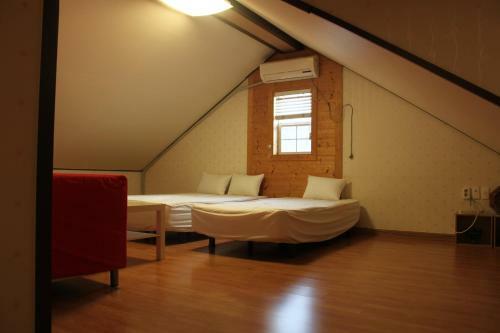 Hostal Tavo House