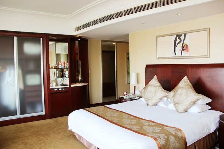 Oriental Riverside Hotel - Shanghai Int'l Convention Center