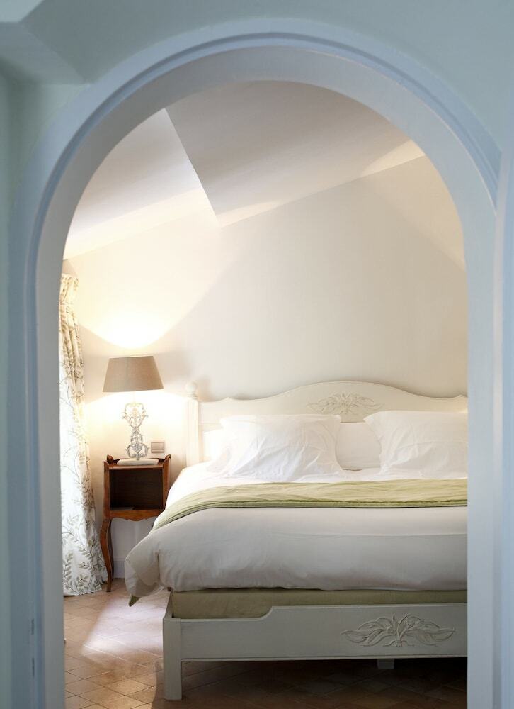 Hotel Hostellerie de L'abbaye de La Celle