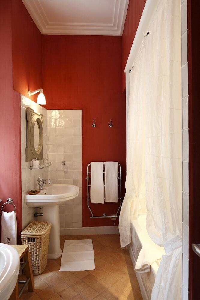 Hotel Hostellerie de L'abbaye de La Celle