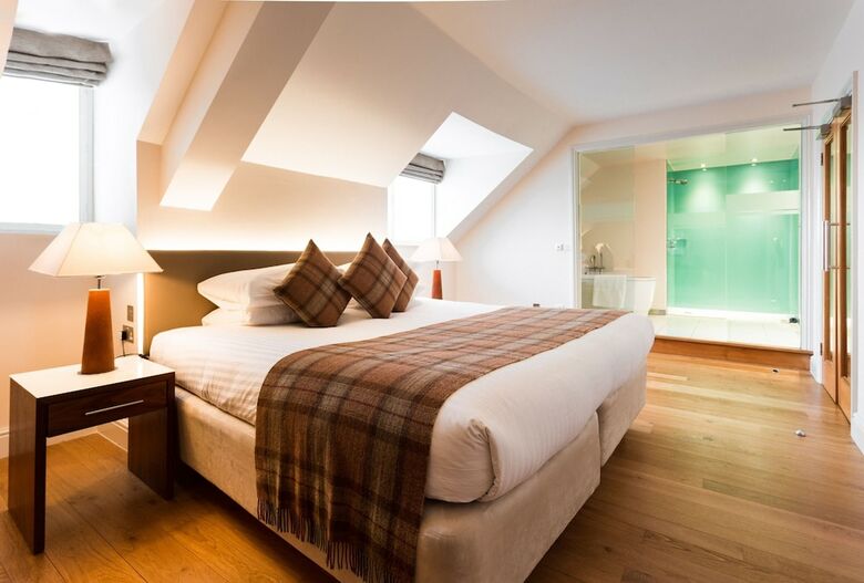 Hotel Abode Canterbury