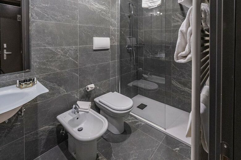 Smart Hotel Holiday