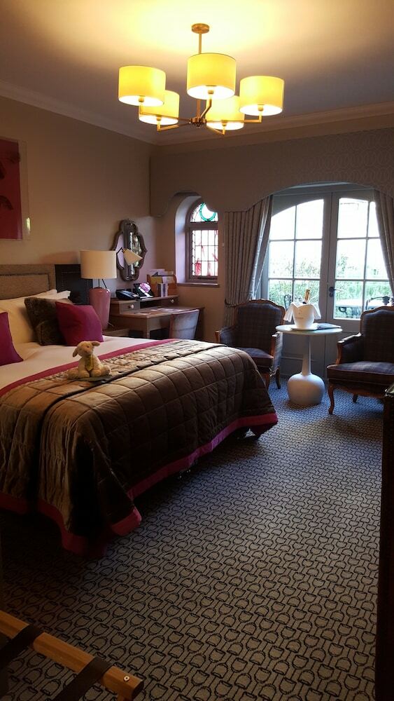 Hotel South Lodge