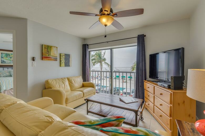 Pierview Hotel & Suites