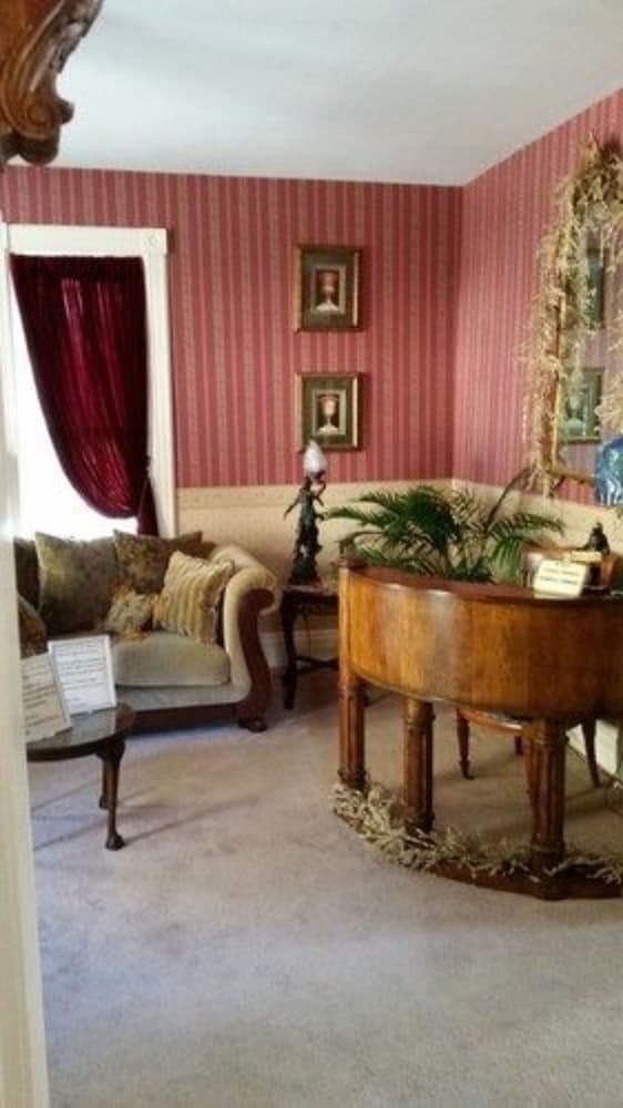 The Bridgeford House Bed & Breakfast