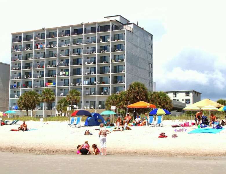 Hotel Polynesian Beach & Golf Resort