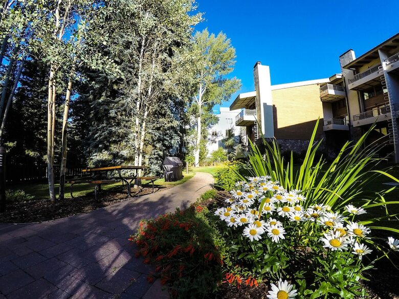 Lodge At Lionshead