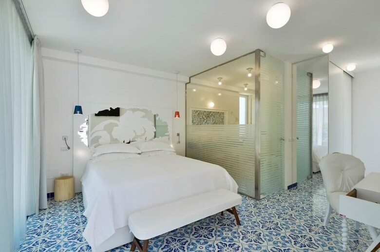 Savoy Beach Hotel