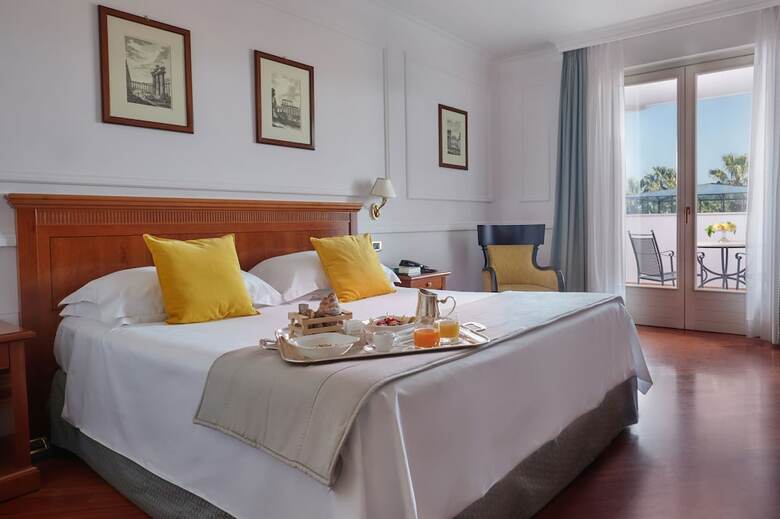 Savoy Beach Hotel