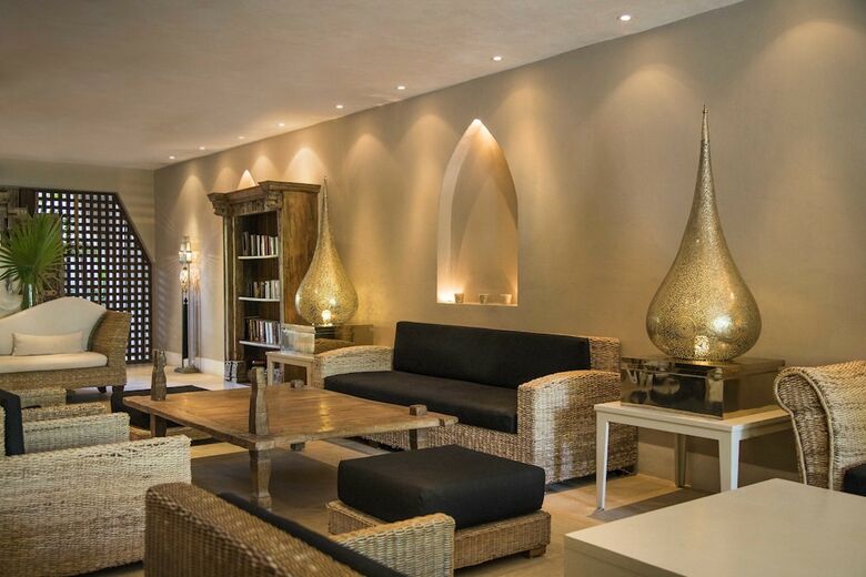 Jashita Hotel