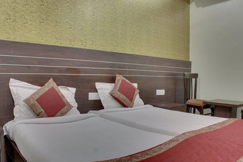 Hotel Oyo 302 Maple Green