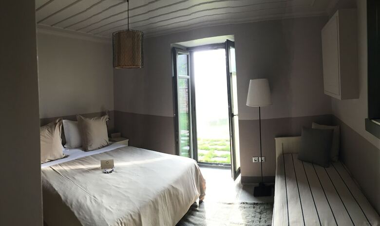 Hotel Apeiros Chora