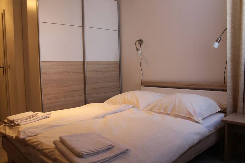 Lipp Apartments