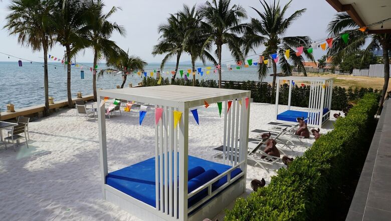 Hotel Saisawan Beach Resort