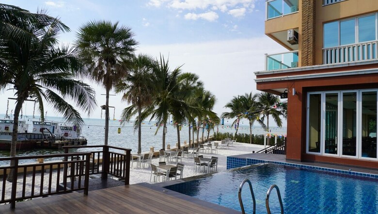 Hotel Saisawan Beach Resort