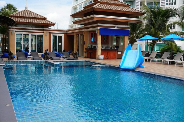 Hotel Saisawan Beach Resort
